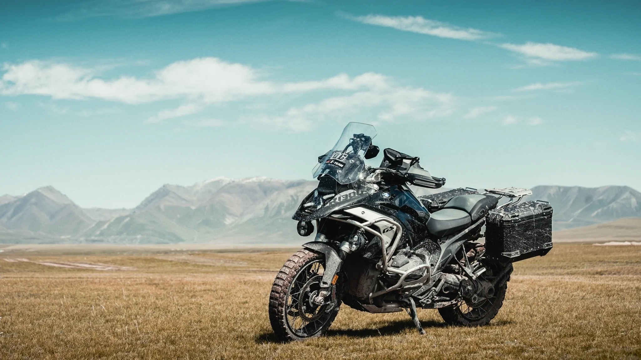 Hướng dẫn chọn giá treo GPS tốt nhất cho dòng BMW GS: R1250GS, R1300GS & F850GS